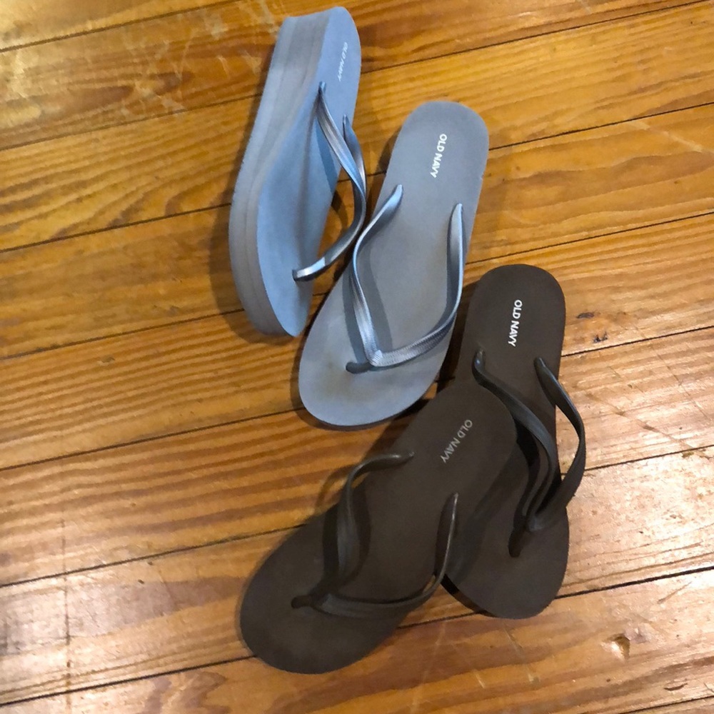 Old Navy Platform Flip Flop Sanders 2 Pair